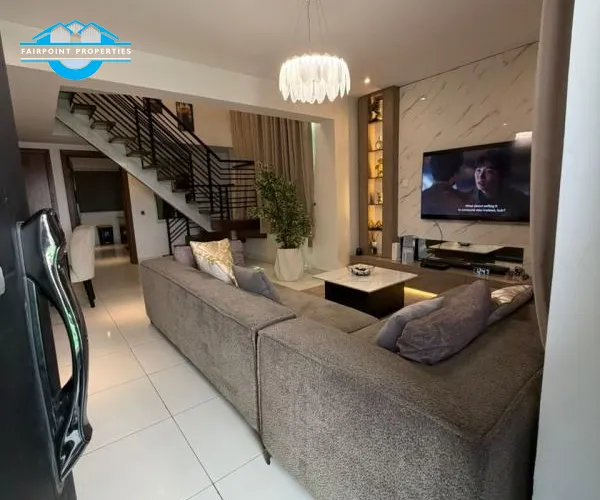 Cozy 2 Bedroom Apartment
