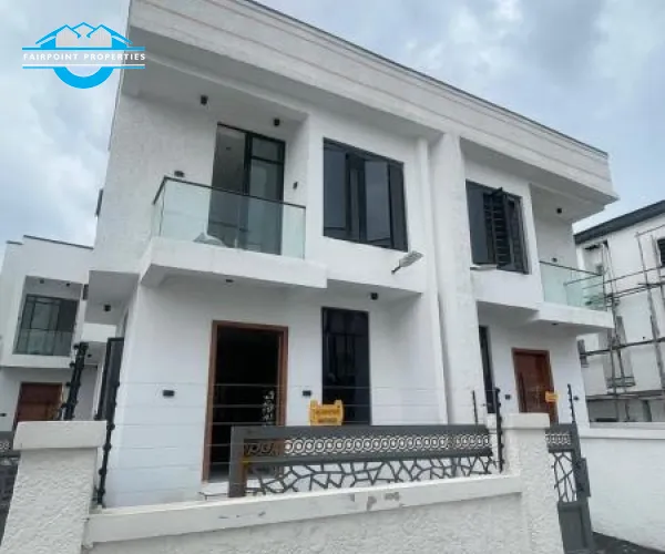 4 BEDROOM SEMI DETACHED DUPLEX FOR SALE