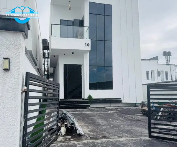 DETACHED 4 BEDROOM DUPLEX + BOYS QUARTERS + IN A SERENE AND FLOOD FREE ESTATE IN CHEVRON