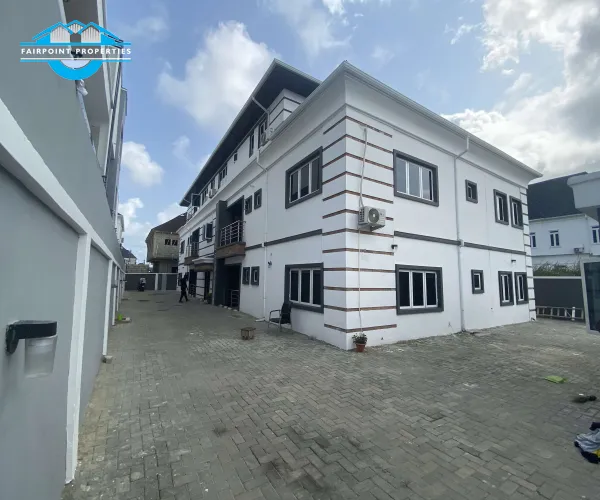 A Lovely 3 Bedroom Apartment for Rent At Lekki Phase 2, Lagos.