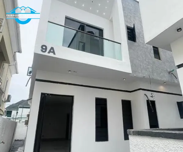Semi detached 4bedroom duplex