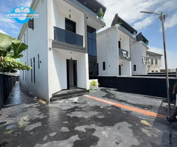 4 bedroom Detached duplex for Sale