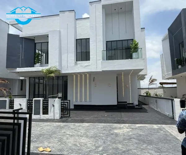 4 BEDROOM DETACHED DUPLEX + BOYS QUARTER FOR SALE