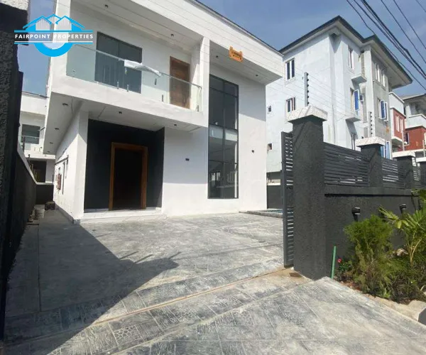 Opulence 5 Bedroom Fully Detached Duplex with Swimming Pool and a Bq For Sale At Chevron, Lekki Lagos.