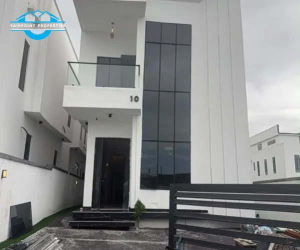 4 BEDROOM DETACHED DUPLEX + BOYS QUARTER FOR SALE