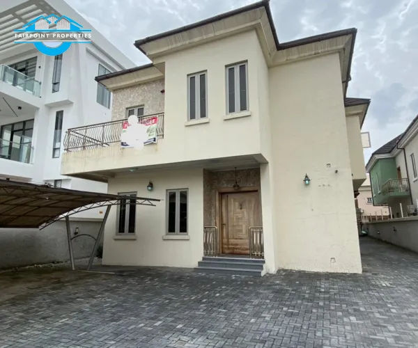 Luxury 4 Bedroom Detached Duplex 