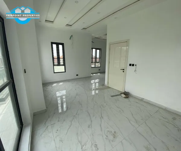 5 Bedrooms Fully Detached Duplex For Sale 