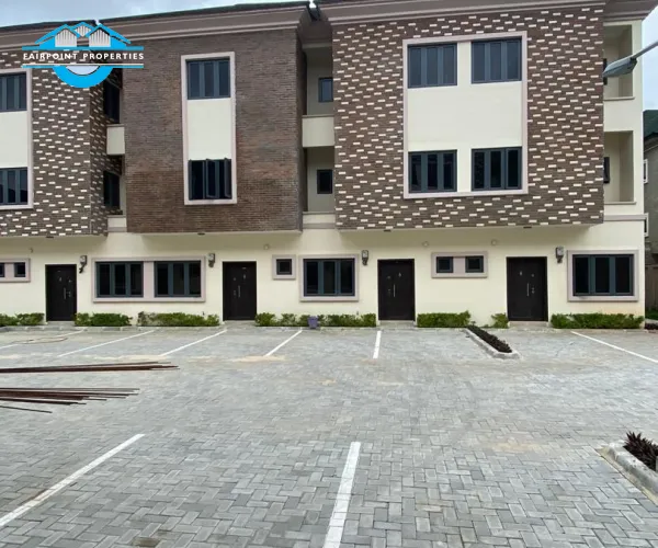 Luxury 4 Bedroom Terrace 