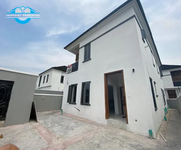 4 bedroom fully detached 