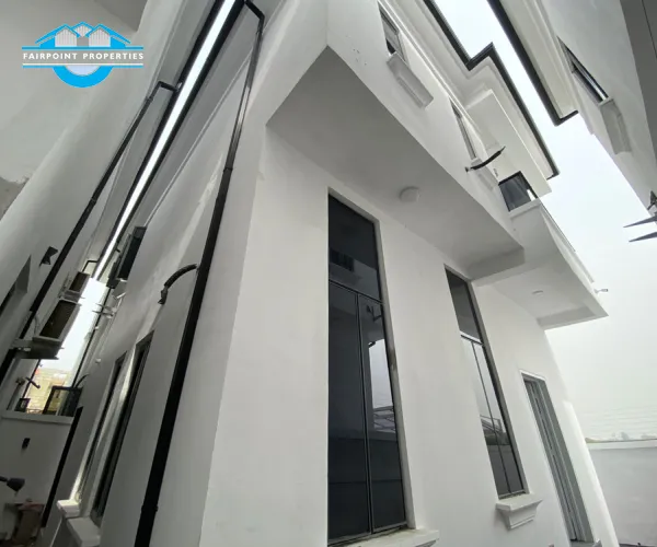 Luxury 4 Bedroom Detached Duplex 