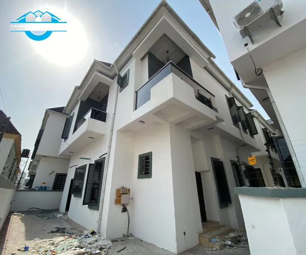 Luxury 5 Bedroom Detached 