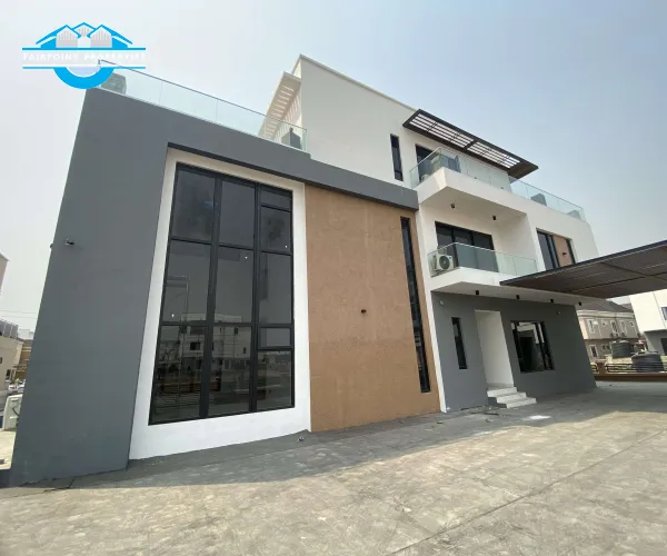 5 Bedroom Fully Detached Duplex with 2 BQ, Cinema and Swimming Pool for Sale 