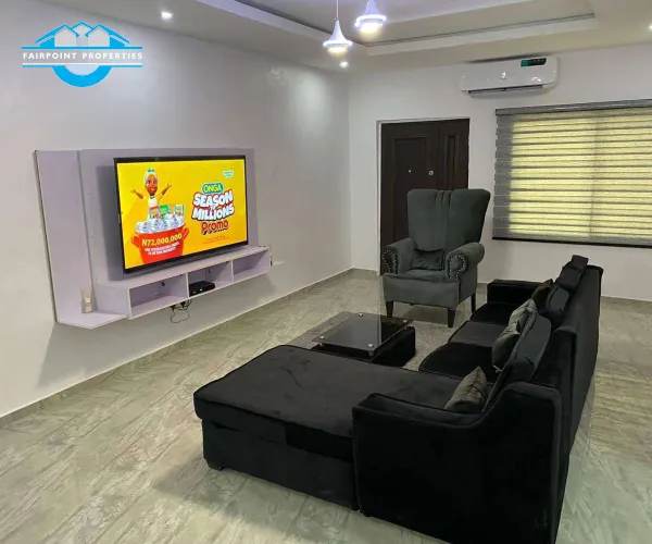 Spacious living room