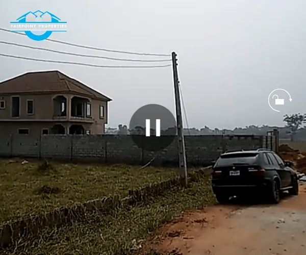 The entrance of the estate