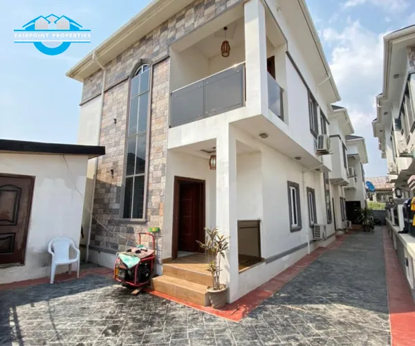 Deluxe 5 bedroom Semi-detached duplex For Sale in Ajah Lagos
