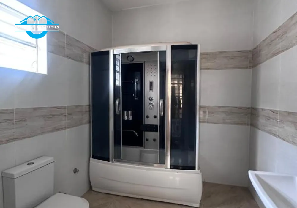 SPACIOUS WELL BUILT 4 BED SEMI-DETACHED DUPLEX  + BQ FOR SALE