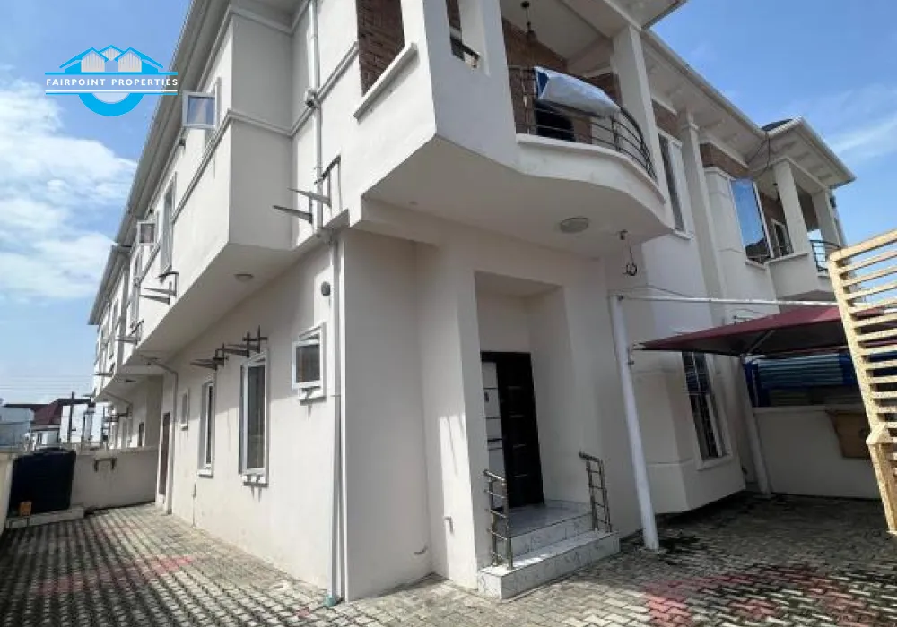 SPACIOUS WELL BUILT 4 BED SEMI-DETACHED DUPLEX  + BQ FOR SALE