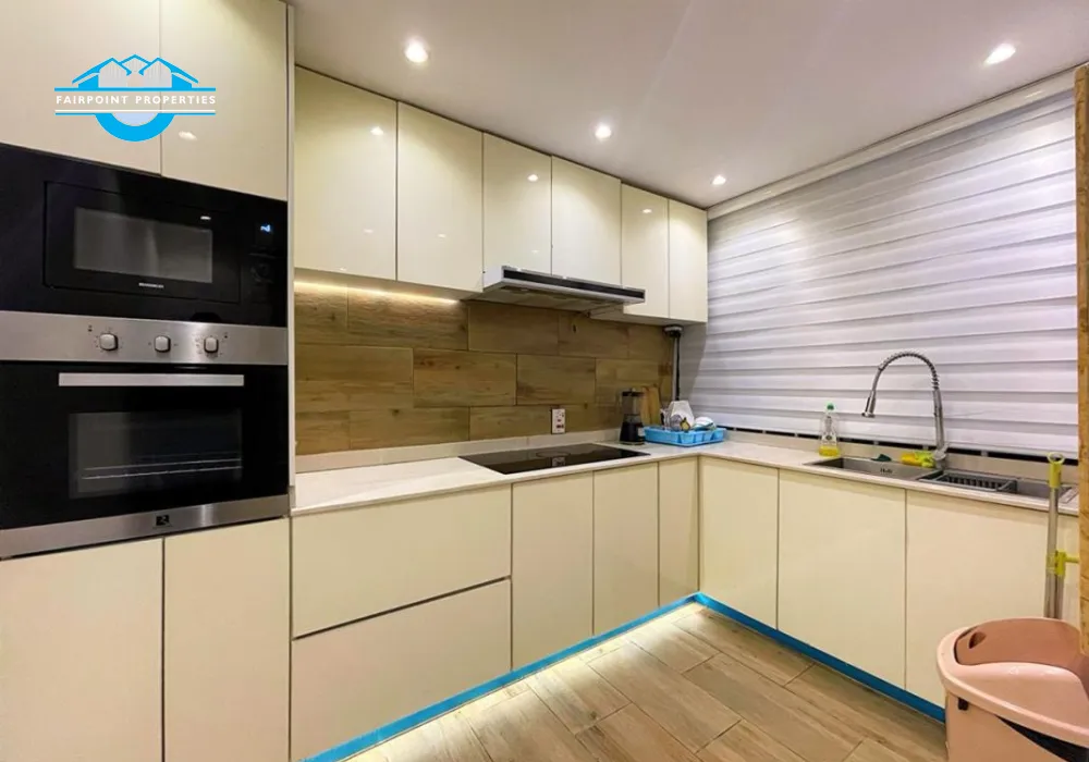 Luxury 3 Bedroom Service Apartment