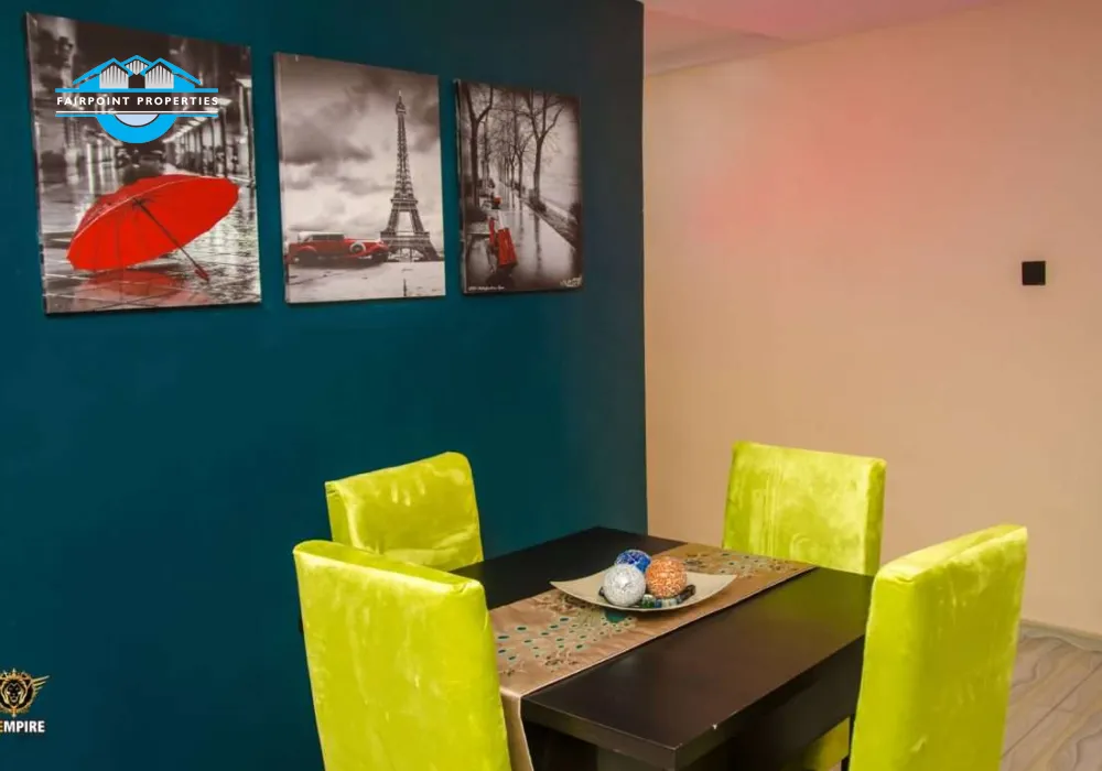 Peninsula: Dinning