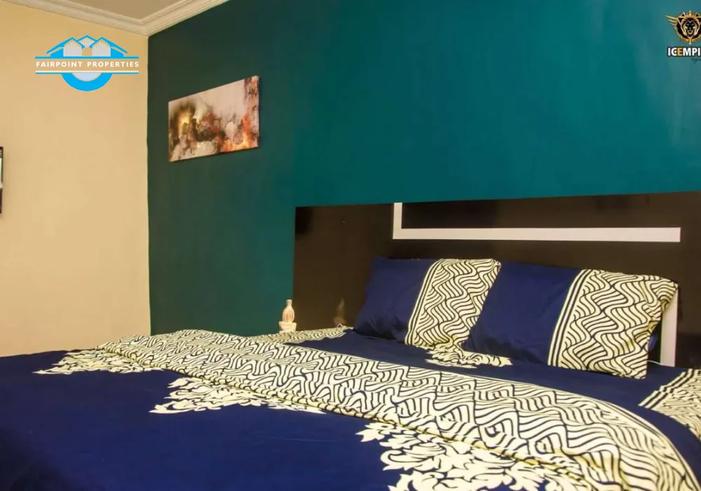 Peninsula: Bedroom