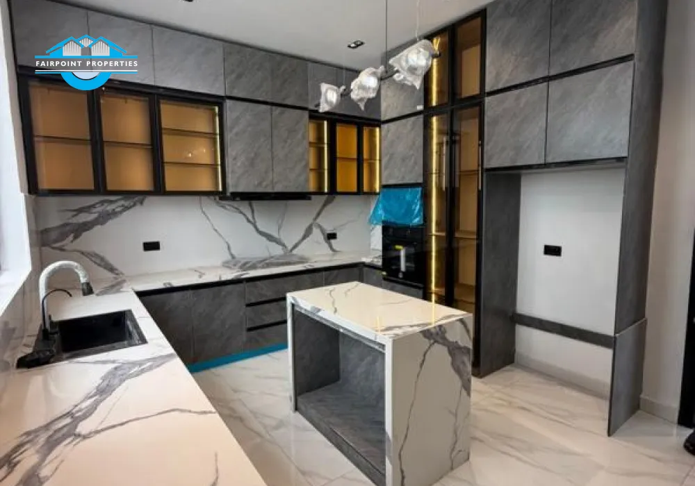 Spacious Kitchen