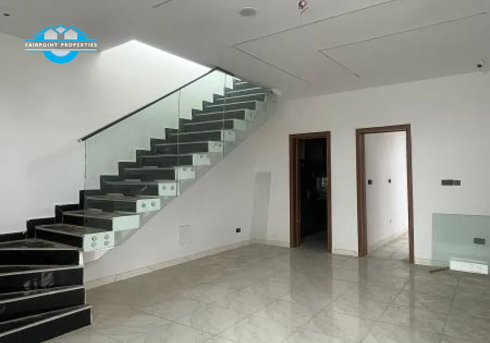 Massive living room