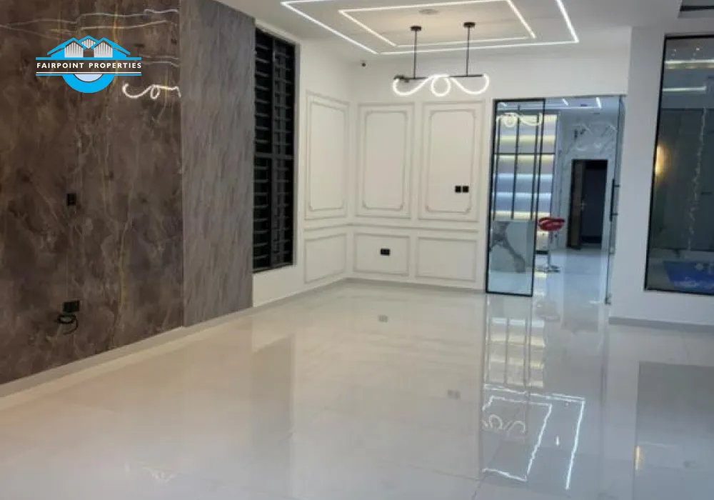 Massive living room
