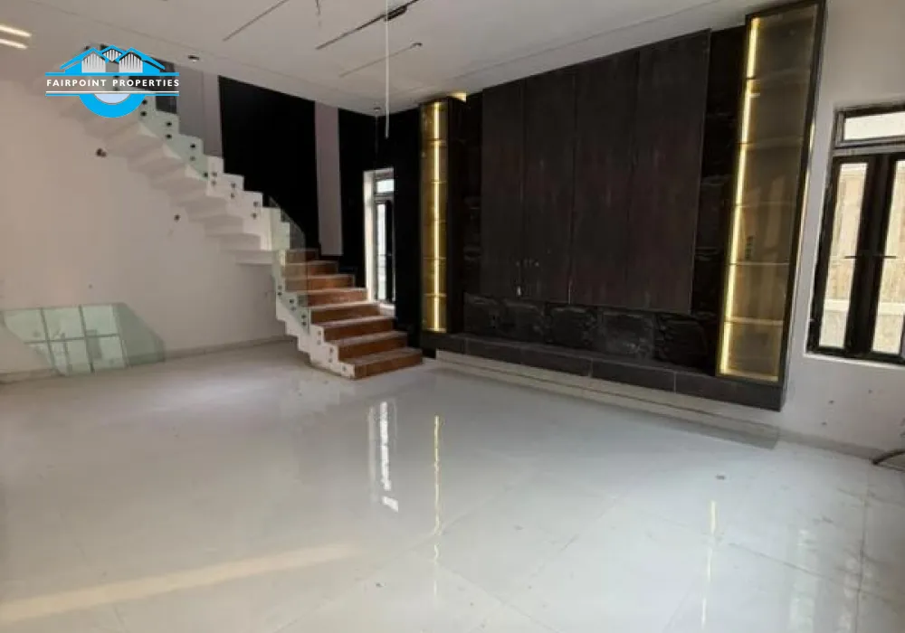Massive living room