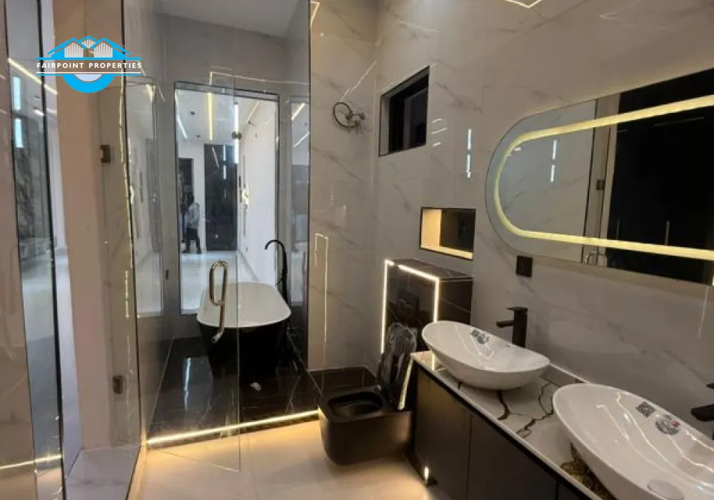 Ultra modern bathrooms