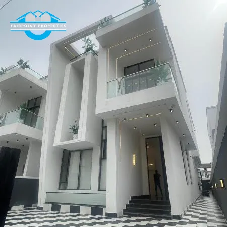 5 bedroom fully detached duplex with a room bq and swimming pool 