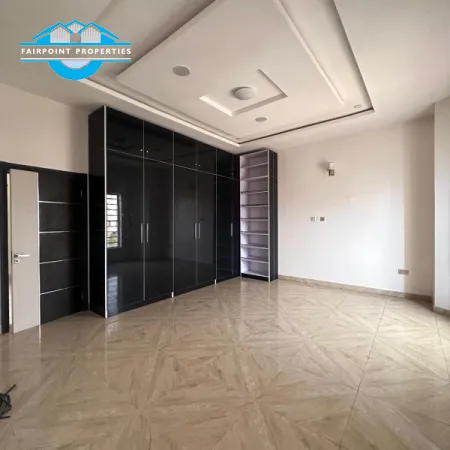 SPACIOUS WELL BUILT 4 BED SEMI-DETACHED DUPLEX  + BQ FOR SALE