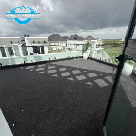 Lounge/Balcony
