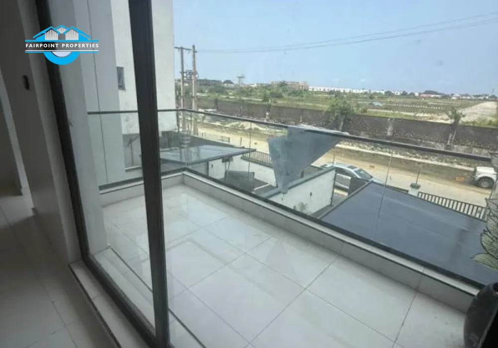 5 BEDROOM DETACHED DUPLEX FOR SALE