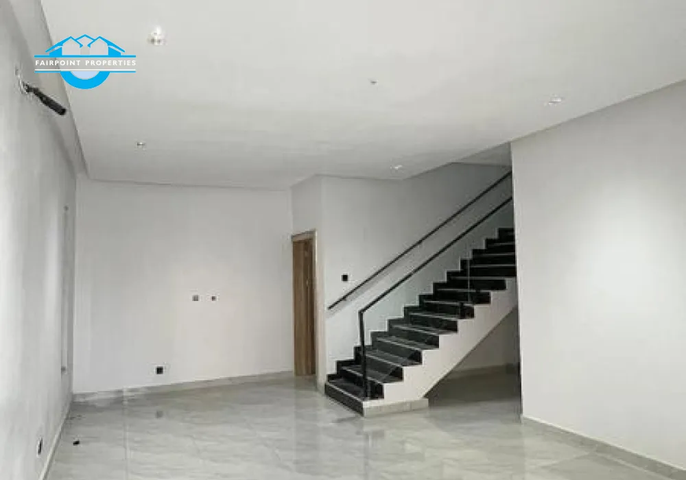 Semi detached 4bedroom duplex