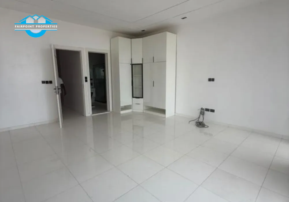 5 BEDROOM DETACHED DUPLEX FOR SALE