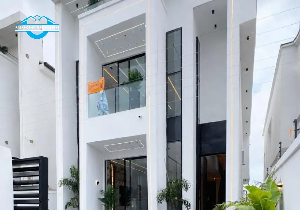 5 BEDROOM FULLY DETACHED WITH SWIMMING POOL FOR SALE AT AJAH