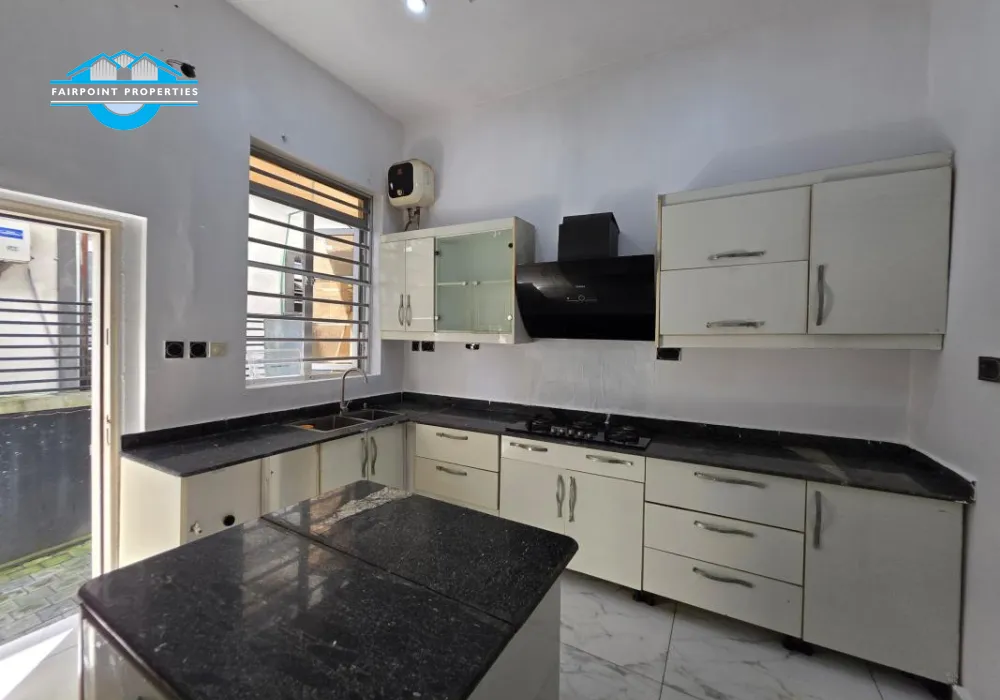 LUXURY 4 BEDROOM SEMI  DETACHED DUPLEX IN A SERENE ESTATE AT CHEVRON, LEKKI, LAGOS