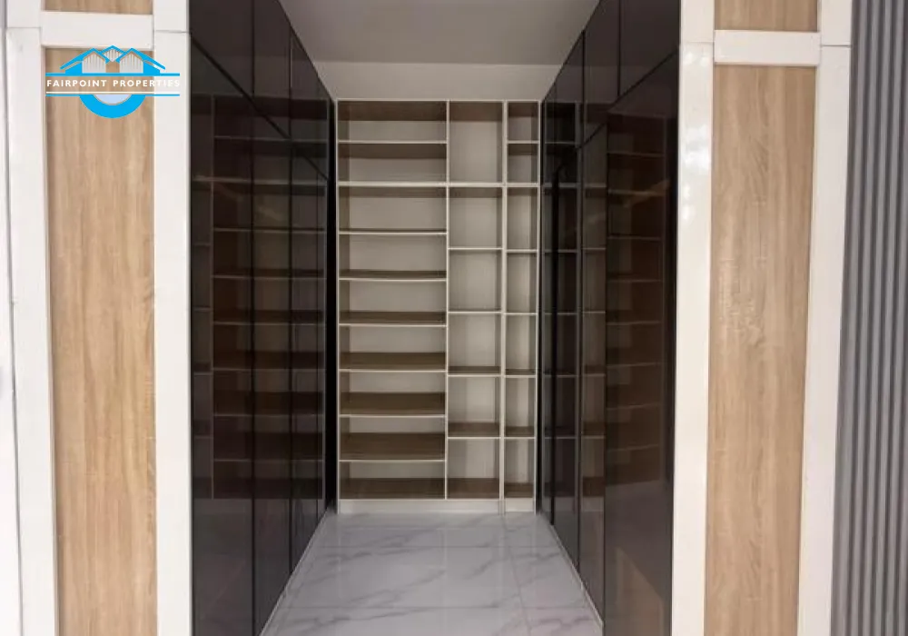 4 BEDROOM DETACHED DUPLEX + BOYS QUARTER FOR SALE