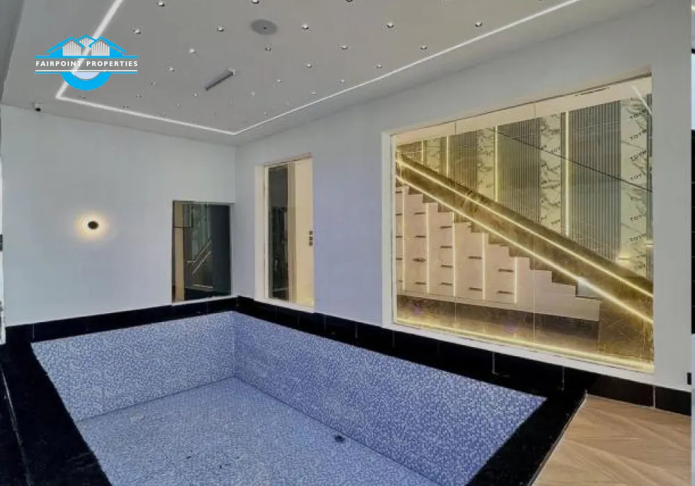 5 BEDROOM FULLY DETACHED WITH SWIMMING POOL FOR SALE AT AJAH