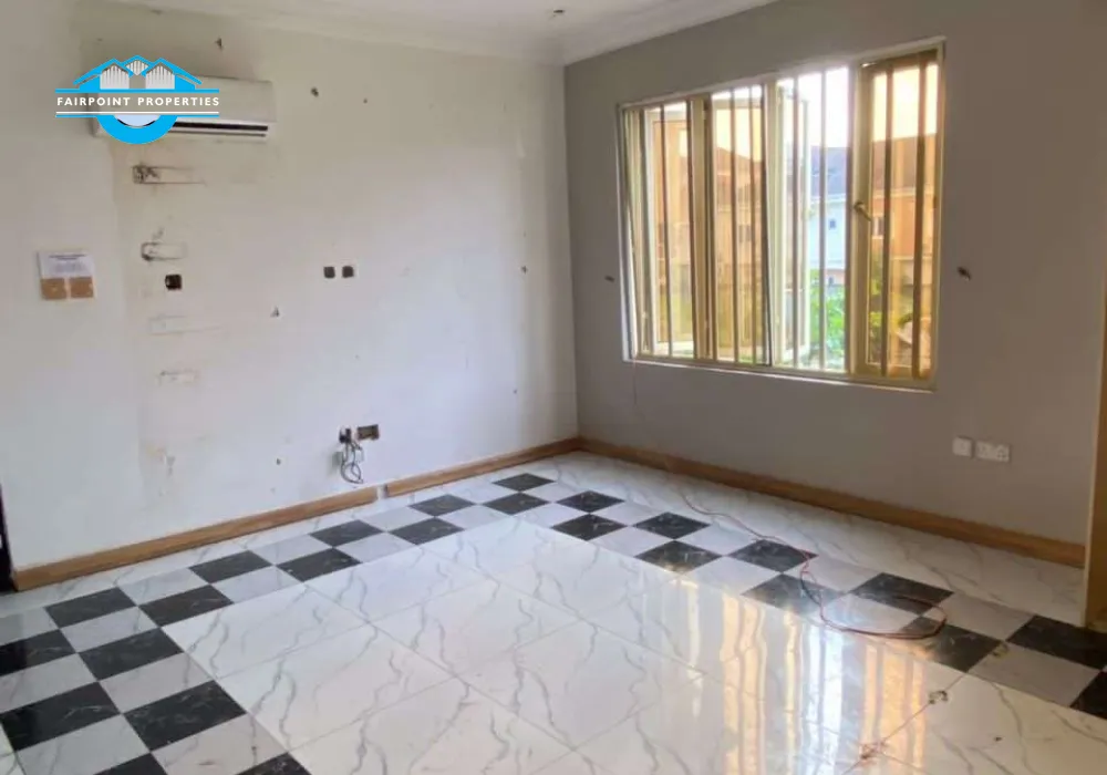 Available 1 Bedroom For At Osapa London, Lekki Lagos.