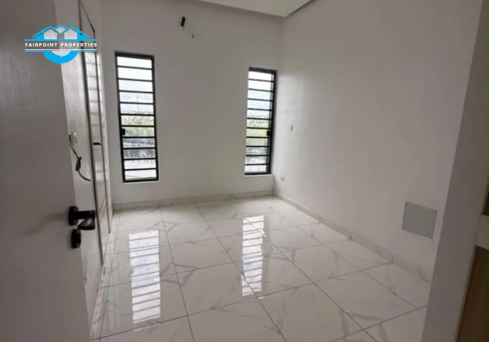 DETACHED 4 BEDROOM DUPLEX + BOYS QUARTERS + IN A SERENE AND FLOOD FREE ESTATE IN CHEVRON