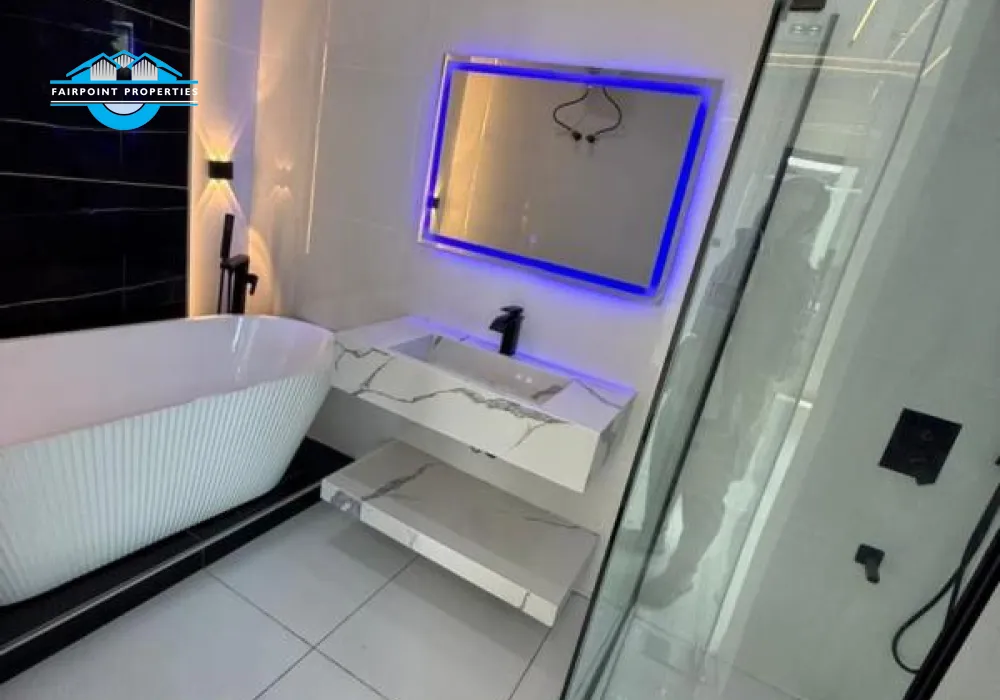 5 BEDROOM FULL DETACHED FOR SALE
