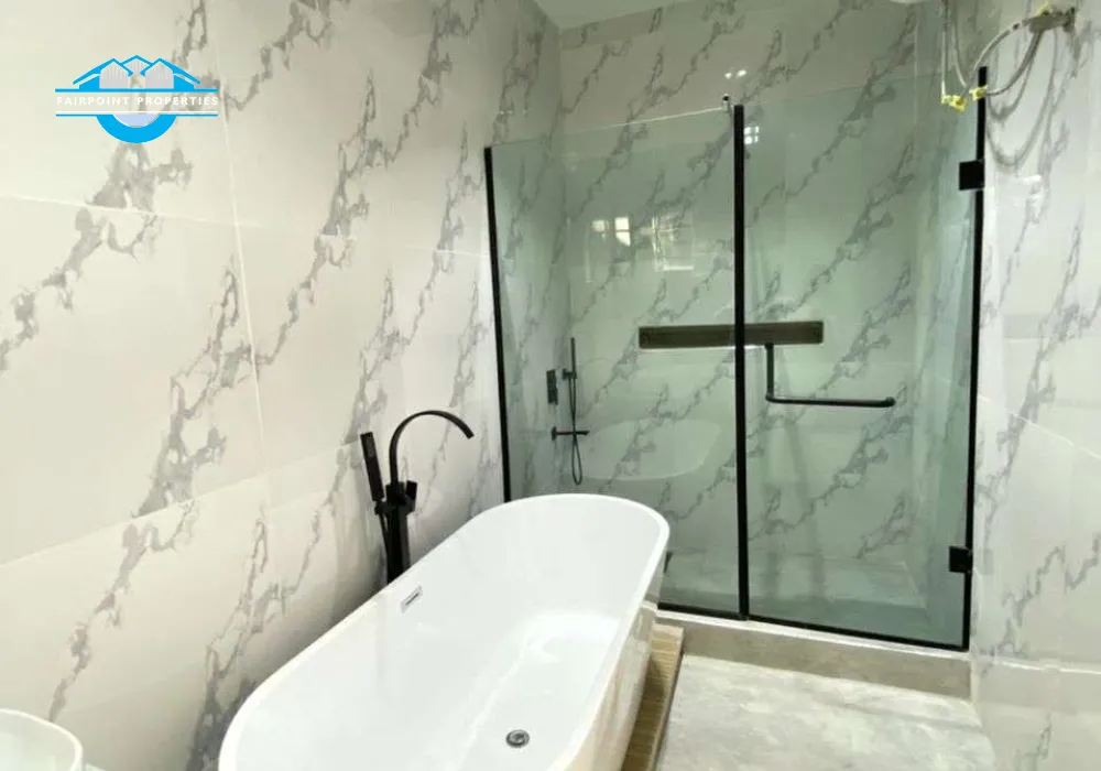 STATE Of Art 5 Bedroom Fully Detached Duplex With Swimming Pool and 20KVA Sound proof Generator and a BQ For Sale At Chevron Lekki, Lagos.