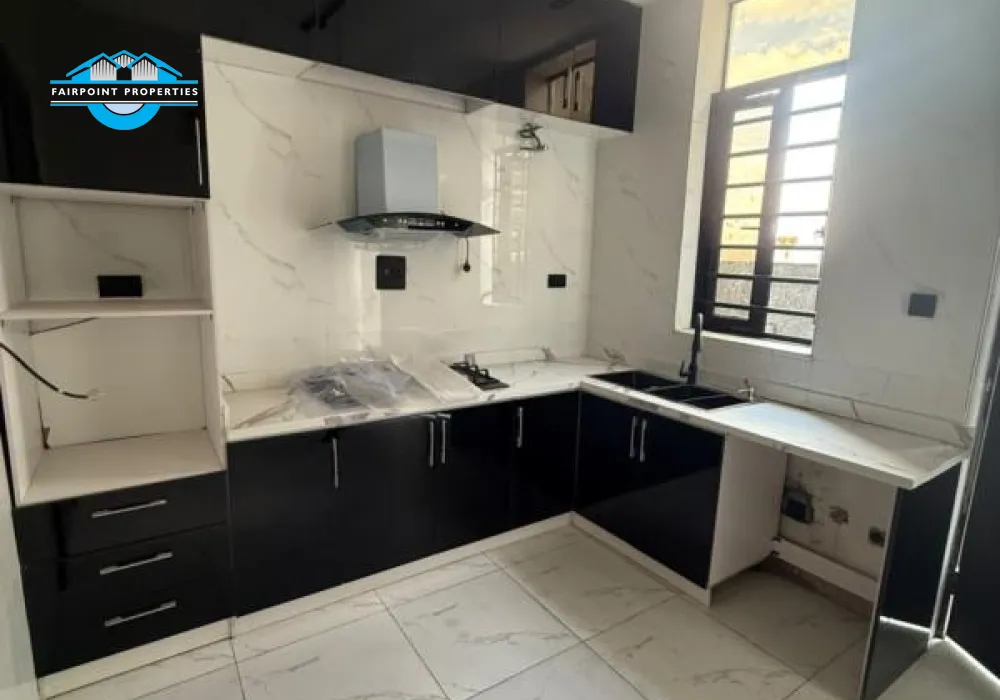 4 bedroom Detached duplex for Sale