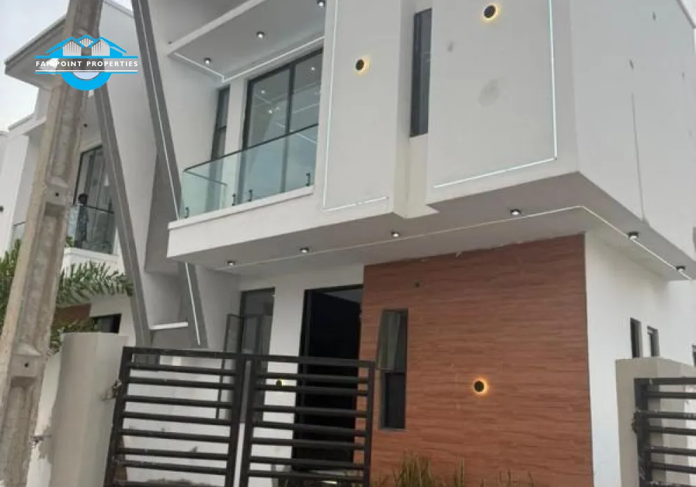4 BEDROOM SEMI DETACHED DUPLEX WITH SWIMMING POOL
