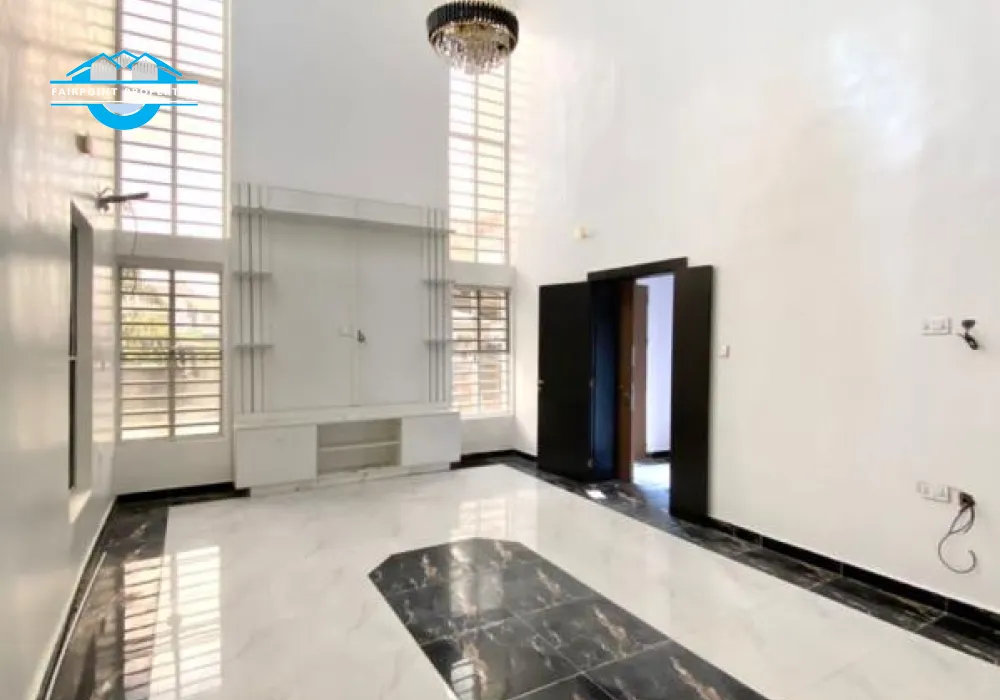 Beautiful 4 Bedroom Fully Detached Duplex With Bq and Amenities.
