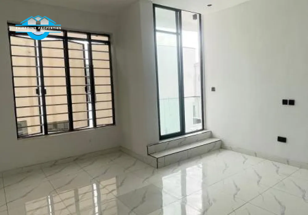4 BEDROOM SEMI DETACHED DUPLEX FOR SALE