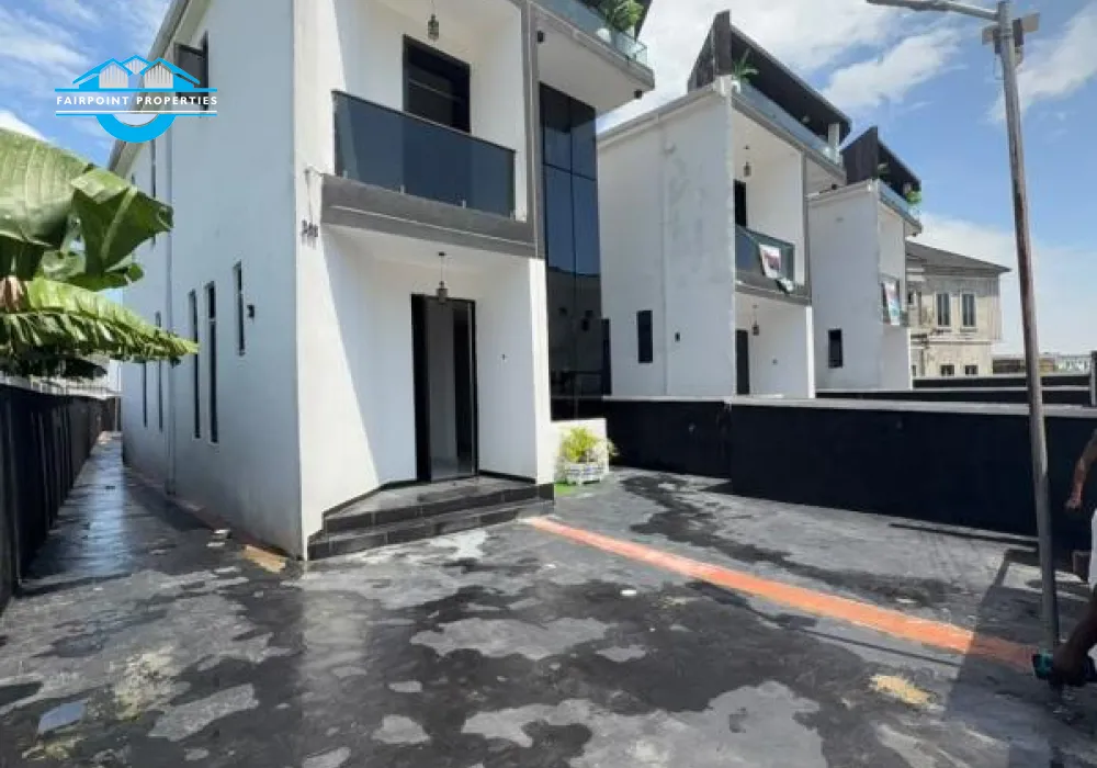 4 bedroom Detached duplex for Sale