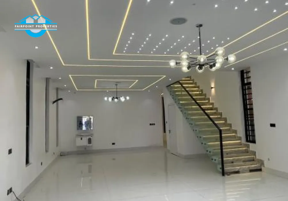 A ELEGANTLY CRAFTED AND LUXURIOUS, MASSIVE SIZED FULLY DETACHED 5 BEDROOM DUPLEX + INVERTER + BQ IN A SECURED AND BEAUTIFUL ESTATE IN IKOTA  - LEKKI LAGOS.