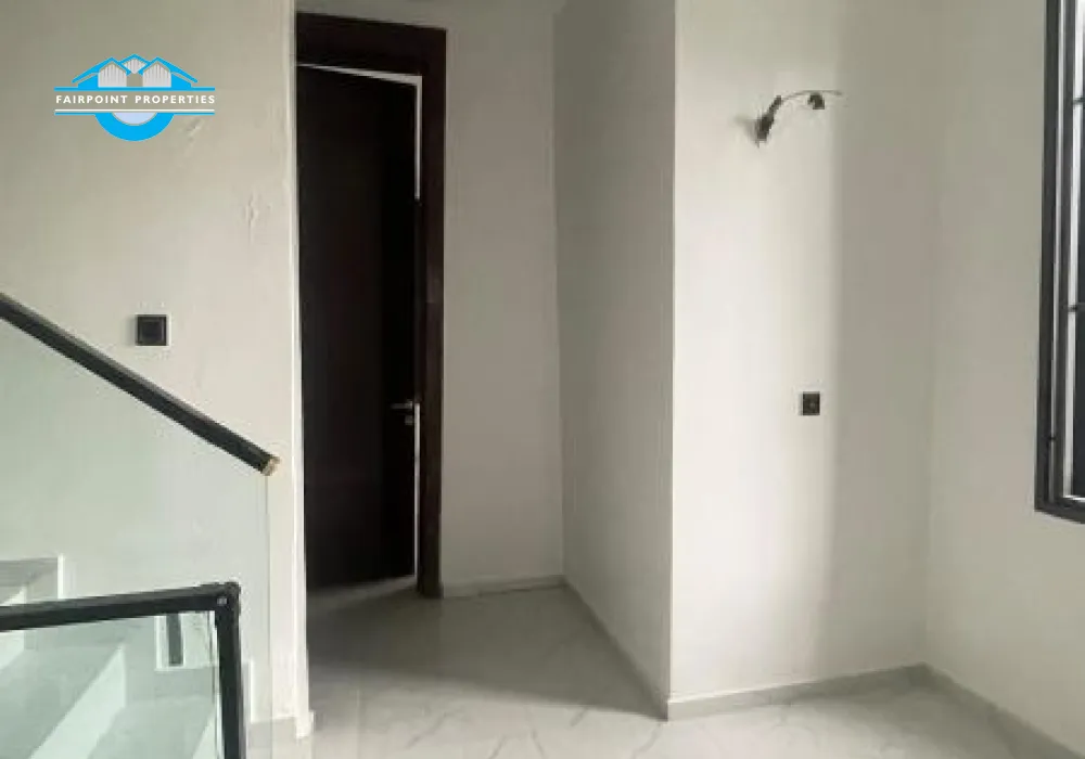 5-bedroom terrace residence located in a serene and Prime Location at Victoria island